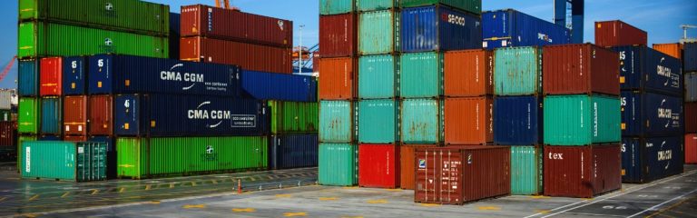 La reforma a la Ley de Aduanas presentada por Sheinbaum endurece controles, digitaliza procesos y refuerza la transparencia en importaciones y exportaciones. Conoce sus beneficios y retos para la industria mexicana.