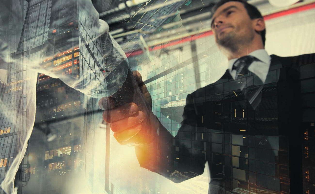 Guía de Relaciones Públicas para el Sector Industrial: Cómo gestionar el anuncio de una inversión millonaria